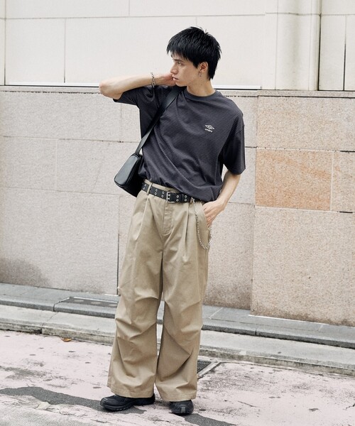 UMBRO（アンブロ）の「UMBRO/アンブロ 別注 UMBRO ボーダークルーネックTシャツ(限定展開)(UNISEX)（Tシャツ/カットソー・メンズ・ブラック/チャコールグレー・MEDIUM/LARGE）」の15枚目の写真