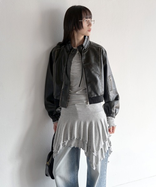 UNE MANSION（ユヌマンション）の「セミクロップドバイカラービンテージライクブルゾンライダースジャケット（ブルゾン・レディース・ブラック/アイボリー/ダークブラウン・FREE）」の17枚目の写真