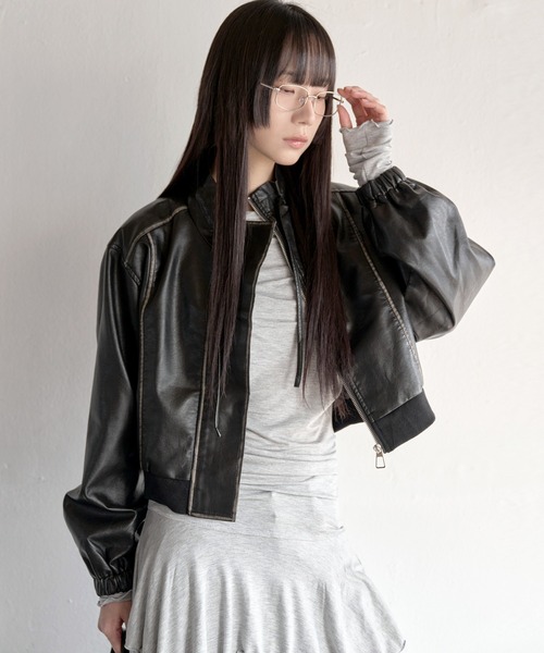 UNE MANSION（ユヌマンション）の「セミクロップドバイカラービンテージライクブルゾンライダースジャケット（ブルゾン・レディース・ブラック/アイボリー/ダークブラウン・FREE）」の10枚目の写真