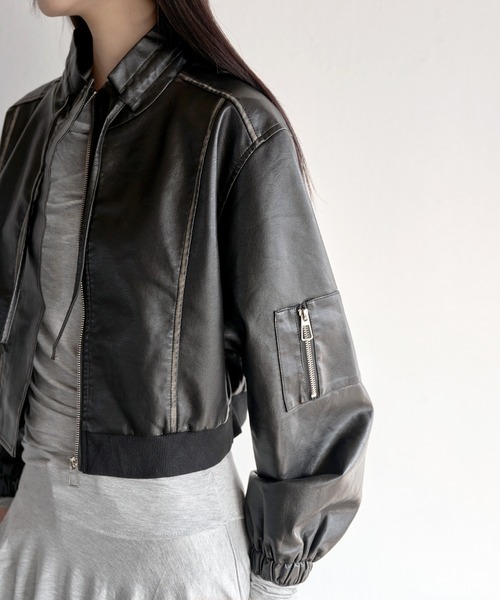 UNE MANSION（ユヌマンション）の「セミクロップドバイカラービンテージライクブルゾンライダースジャケット（ブルゾン・レディース・ブラック/アイボリー/ダークブラウン・FREE）」の13枚目の写真