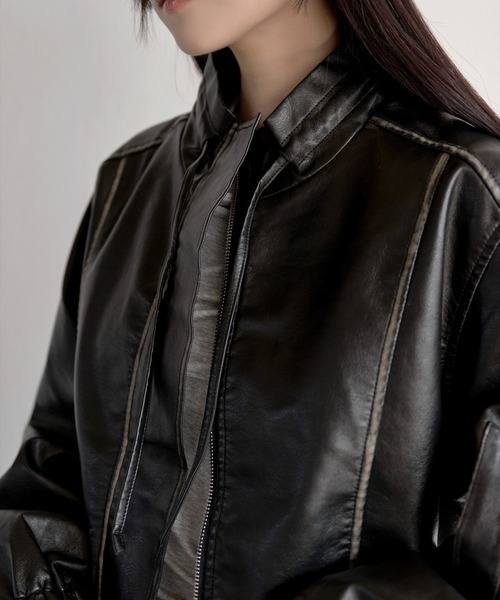 UNE MANSION（ユヌマンション）の「セミクロップドバイカラービンテージライクブルゾンライダースジャケット（ブルゾン・レディース・ブラック/アイボリー/ダークブラウン・FREE）」の14枚目の写真