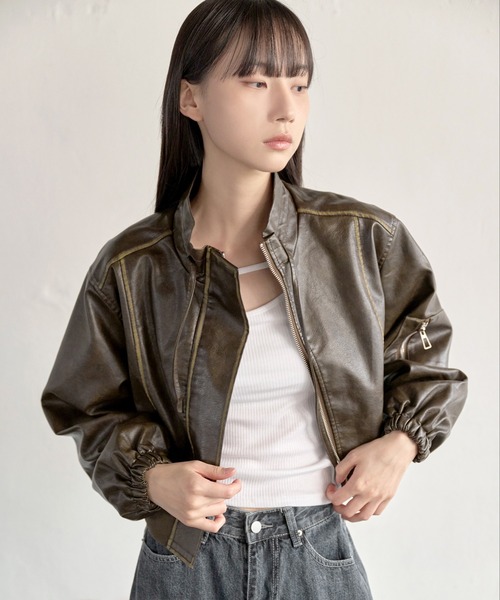 UNE MANSION（ユヌマンション）の「セミクロップドバイカラービンテージライクブルゾンライダースジャケット（ブルゾン・レディース・ブラック/アイボリー/ダークブラウン・FREE）」の22枚目の写真