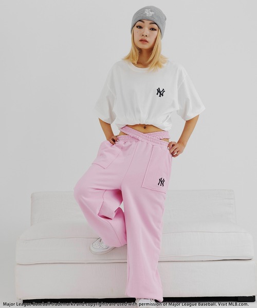 BACK TO THE FIELD(バック トゥー ザ フィールド)の「【平野莉玖コラボ】【MLB】photoTシャツ(Tシャツ/カットソー・レディース・ピンク/ホワイト/ブラック・FREE)」の13枚目の写真