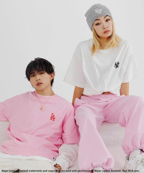BACK TO THE FIELD(バック トゥー ザ フィールド)の「【平野莉玖コラボ】【MLB】photoTシャツ(Tシャツ/カットソー・レディース・ピンク/ホワイト/ブラック・FREE)」の22枚目の写真
