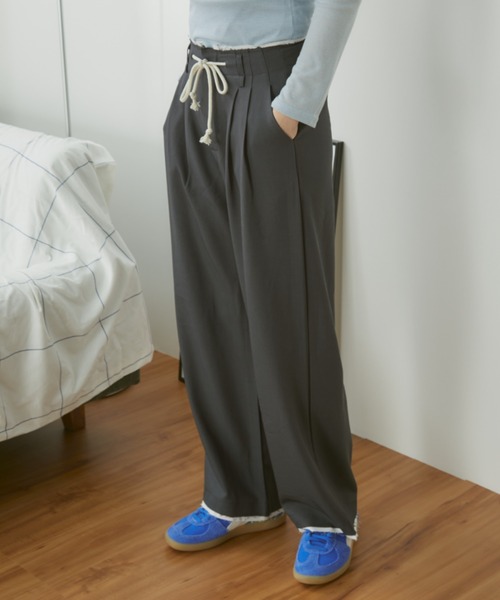 MERLOT(メルロー)の「ダブルウエストカットオフイージースラックス(スラックス・レディース・チャコールグレー/ブラック/ネイビー・FREE)」の1枚目の写真