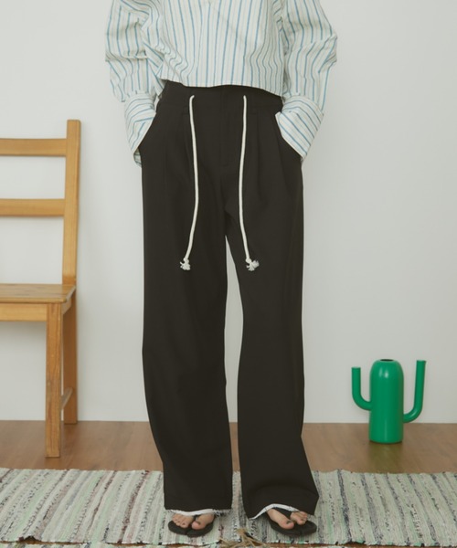 MERLOT(メルロー)の「ダブルウエストカットオフイージースラックス(スラックス・レディース・チャコールグレー/ブラック/ネイビー・FREE)」の2枚目の写真