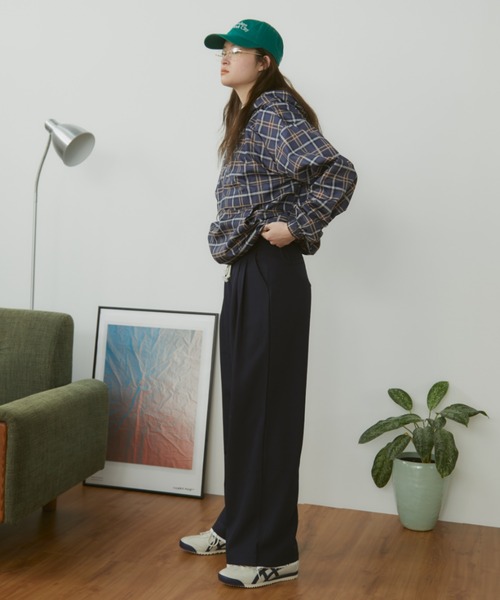 MERLOT(メルロー)の「ダブルウエストカットオフイージースラックス(スラックス・レディース・チャコールグレー/ブラック/ネイビー・FREE)」の5枚目の写真