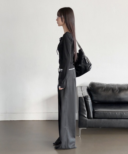 UNE MANSION（ユヌマンション）の「【オフィスルック/デイリールック】バイカラーカジュアルリボンロング丈スラックス（スラックス・レディース・ブラック/グレー/ベージュ・LARGE/MEDIUM/SMALL）」の21枚目の写真