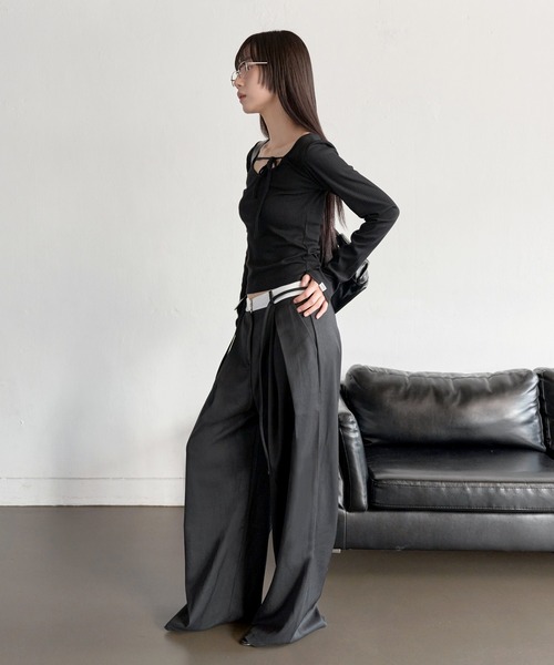 UNE MANSION（ユヌマンション）の「【オフィスルック/デイリールック】バイカラーカジュアルリボンロング丈スラックス（スラックス・レディース・ブラック/グレー/ベージュ・LARGE/MEDIUM/SMALL）」の16枚目の写真