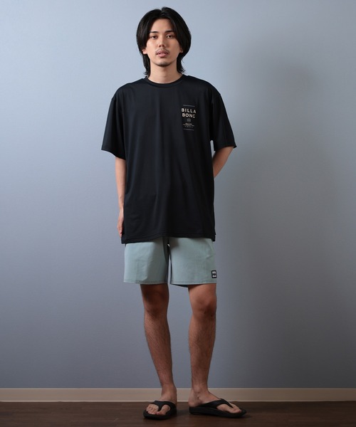 BILLABONG(ビラボン)の「BILLABONG/ビラボン ラッシュガード/水陸両用/ユーティリティー 半袖Tシャツ BF01A-854(ラッシュガード・メンズ・ライトグレー/オフホワイト/ブラック・XL/L/M)」の6枚目の写真