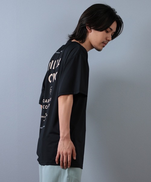 BILLABONG(ビラボン)の「BILLABONG/ビラボン ラッシュガード/水陸両用/ユーティリティー 半袖Tシャツ BF01A-854(ラッシュガード・メンズ・ライトグレー/オフホワイト/ブラック・XL/L/M)」の5枚目の写真