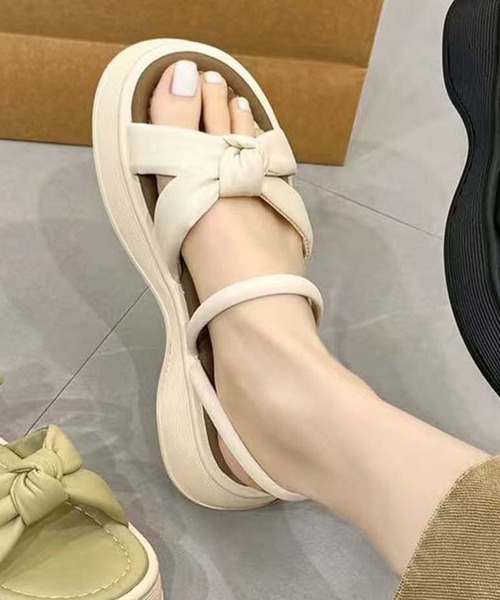 shoes365(シューズスリーシックスファイヴ)の「【shoes 365】リボンデザインダブルストラップ厚底サンダル (SS)(サンダル・レディース・ベージュ/オフホワイト/ブラック・22.5cm/23.0cm/23.5cm/24.0cm/24.5cm/25.0cm)」の2枚目の写真