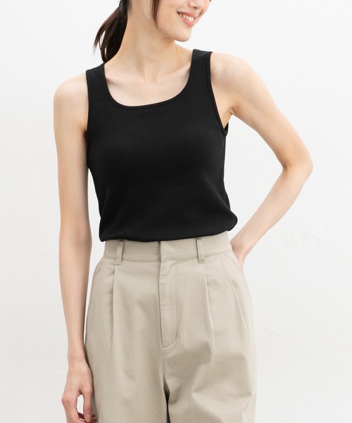 Honeys（ハニーズ）の「【ＵＶカット・吸水速乾】カップ付スクエアタンクトップ（タンクトップ・レディース・モカ/サックスブルー/ブラック/オフホワイト/ベージュ系その他・L/LL/M/S）」の11枚目の写真