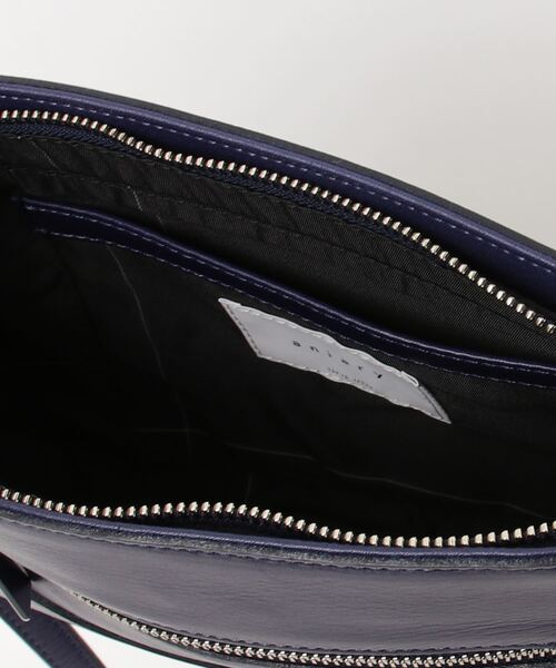 aniary(アニアリ)の「ショルダーバッグ(アルティザンレザー)(ショルダーバッグ・メンズ・チャコールグレー/ブラック/ロイヤルブルー/ベージュ系/ターコイズブルー系/オレンジ・FREE)」の17枚目の写真