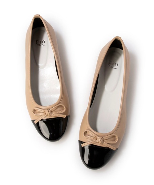 Fin（フィン）の「トゥキャップバレエシューズ【低反発スポンジ入り】（バレエシューズ・レディース・ブラック/ベージュ/ネイビー・25cm/24.5cm/24cm/23.5cm/23cm/22.5cm）」の19枚目の写真