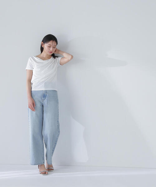 NATURAL BEAUTY BASIC（ナチュラルビューティーベーシック）の「◇ドレープデザイントップス（Tシャツ/カットソー・レディース・ブラウン/ブラック/オフホワイト・FREE）」の21枚目の写真