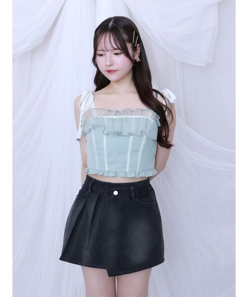 EATME（イートミー）の「アシンメトリープリーツミニデニムスカート（デニムスカート・レディース・ライトブルー/ブラック・SMALL/MEDIUM）」の3枚目の写真