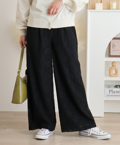 EGLANTINE(エグランティーヌ)の「EGLANTINE 総レースパンツ(その他パンツ・レディース・カーキ/ブラック/オフホワイト/キャメル・40)」の6枚目の写真