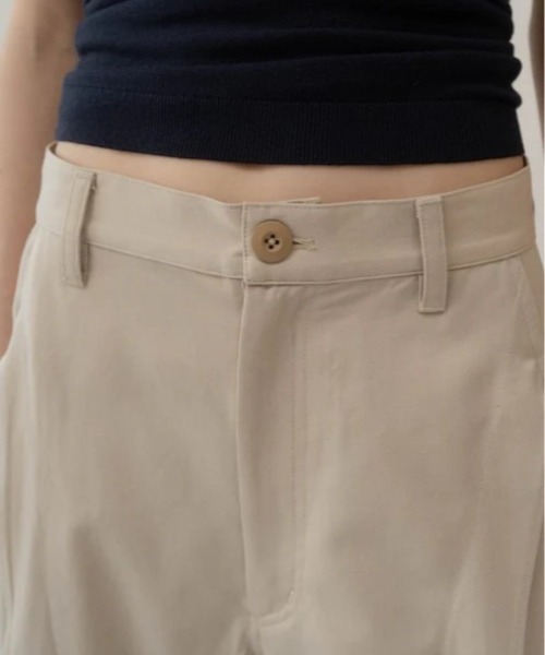 Knuth Marf（クヌースマーフ）の「Knuth Marf slit deformed pants（その他パンツ・レディース・ベージュ/ブラック/ダークグレー・SMALL/MEDIUM）」の17枚目の写真