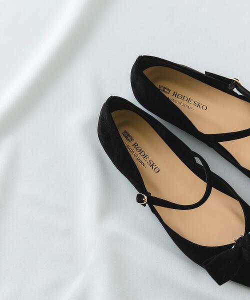 RODE SKO(ロデスコ)の「『WEB/一部店舗限定カラー』『MADE IN JAPAN』マルチWAYリボンパンプス(パンプス・レディース・ホワイト系その他/ブラック/ピンクベージュ/グレー・36/37/38)」の11枚目の写真