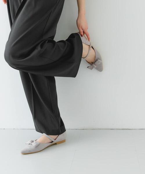 RODE SKO(ロデスコ)の「『WEB/一部店舗限定カラー』『MADE IN JAPAN』マルチWAYリボンパンプス(パンプス・レディース・ホワイト系その他/ブラック/ピンクベージュ/グレー・36/37/38)」の7枚目の写真