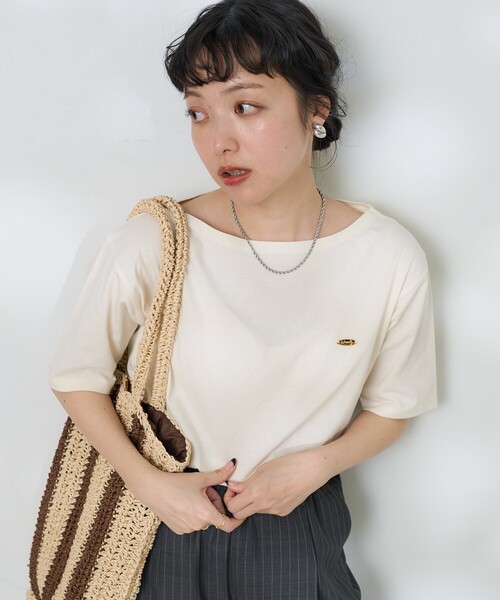 FREAK'S STORE(フリークスストア)の「ゴールドプレート 5分袖Tシャツ/半袖Tシャツ(Tシャツ/カットソー・レディース・オフホワイト/グレー/ブラック・フリ-)」の2枚目の写真