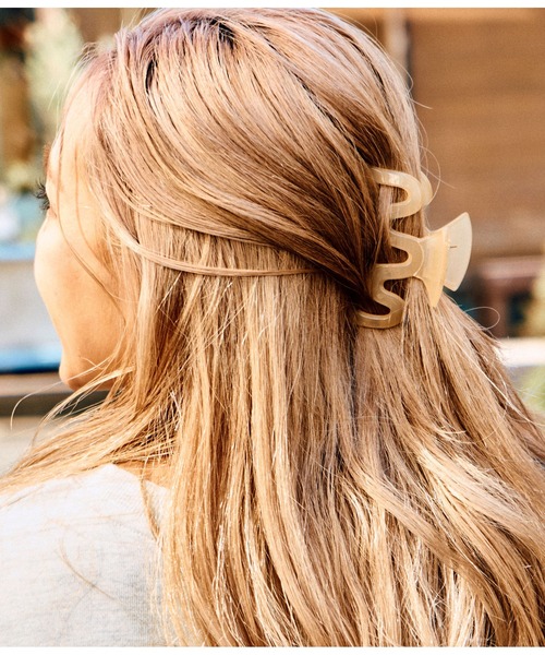 anap mimpi（アナップミンピ）の「ナミナミ クリア カラー ヘア バンスクリップ（バレッタ/ヘアクリップ・レディース・クリア/アイボリー/ラベンダー/イエロー・FREE）」の7枚目の写真