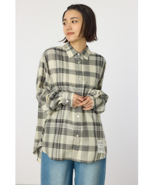 RODEO CROWNS WIDE BOWL(ロデオクラウンズワイドボウル)の「マルチパターンチェックシャツ(シャツ/ブラウス・レディース・ブラック系その他/グリーン系その他/イエロー系その他/ブルー系その他・FREE)」の2枚目の写真