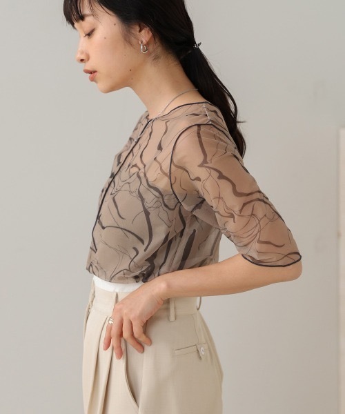 Bab(バブ)の「前後2WAYマーブルシアーメッシュトップス(Tシャツ/カットソー・レディース・アイボリー/ベージュ/モカ・FREE)」の4枚目の写真
