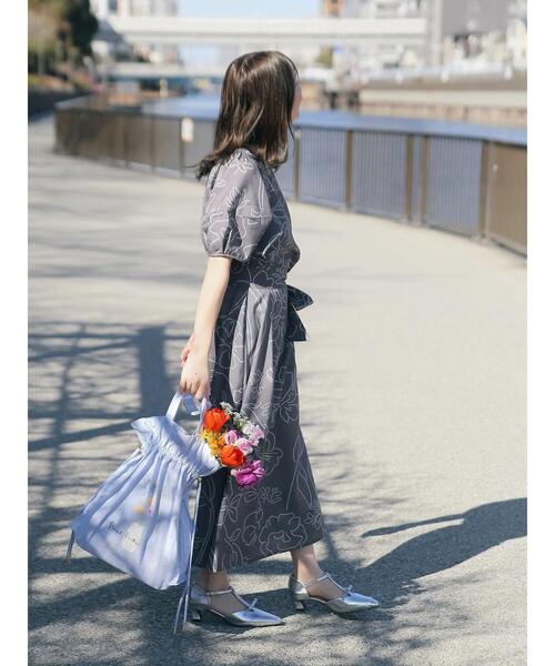 Te chichi TERRASSE（テチチテラス）の「【日比谷花壇コラボ】フラワープリントバッグ（ハンドバッグ・レディース・オフホワイト/ブルー/グレー・F）」の4枚目の写真
