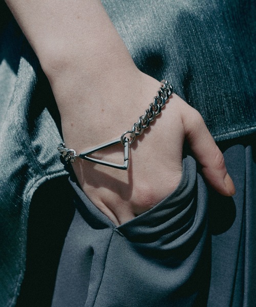 cii（シー）の「triangle bracelet / トライアングルブレスレット（ブレスレット・メンズ・シルバー・FREE）」の9枚目の写真