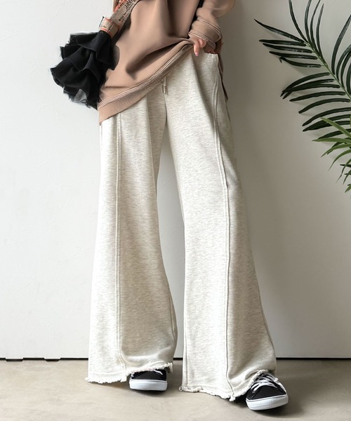 Java（ジャバ）の「《JaVaジャバコラボ》ディティールで差が付く。裾クラッシュ裏毛美脚フレアパンツ（スウェットパンツ・レディース・オートミール/ブラック/杢グレー・LARGE/MEDIUM/SMALL/X-LARGE）」の3枚目の写真