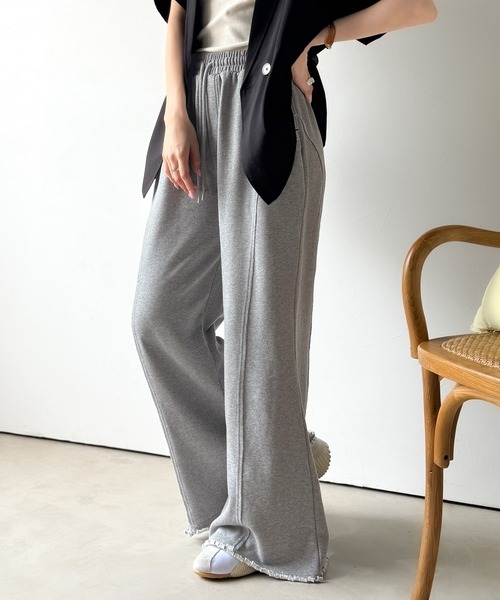 Java（ジャバ）の「《JaVaジャバコラボ》ディティールで差が付く。裾クラッシュ裏毛美脚フレアパンツ（スウェットパンツ・レディース・オートミール/ブラック/杢グレー・LARGE/MEDIUM/SMALL/X-LARGE）」の4枚目の写真