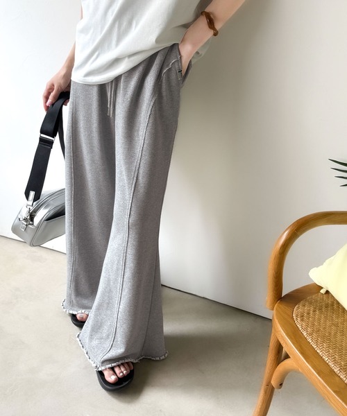 Java（ジャバ）の「《JaVaジャバコラボ》ディティールで差が付く。裾クラッシュ裏毛美脚フレアパンツ（スウェットパンツ・レディース・オートミール/ブラック/杢グレー・LARGE/MEDIUM/SMALL/X-LARGE）」の22枚目の写真