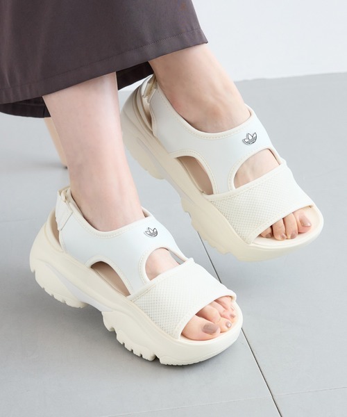 BARNYARDSTORM（バンヤードストーム）の「adidas(アディダス) / OZGAIA SANDAL【WEB限定】（サンダル・レディース・ホワイト/ブラック・23.5/24.5）」の22枚目の写真