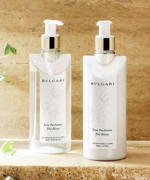 ブルガリEau Parfumée Thé Blancボディローション 300mL BVLGARI Eau Parfumée thé Blanc Body Lotion | Nordstrom