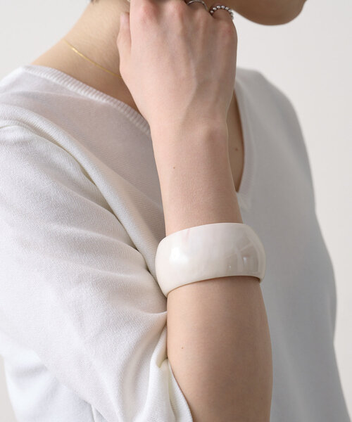 Omekashi(オメカシ)の「バングル(ブレスレット・レディース・オフホワイト/クリア/ブラック/ブラウン・ONE SIZE)」の17枚目の写真
