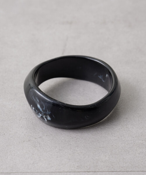 Omekashi(オメカシ)の「バングル(ブレスレット・レディース・オフホワイト/クリア/ブラック/ブラウン・ONE SIZE)」の10枚目の写真