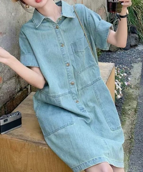 FAVORITO(ファヴォリート)の「ショートデニムワンピース(ワンピース・レディース・ダークブルー/ライトブルー・XL/L/M/S)」の3枚目の写真