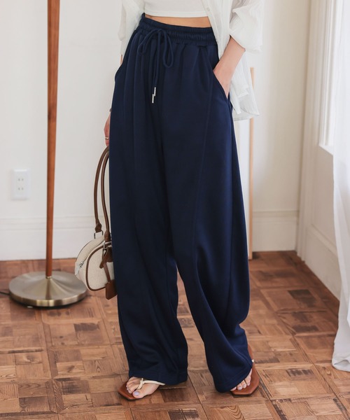 KOBE LETTUCE（コウベレタス）の「スウェット素材ワイドカーブパンツ（スウェットパンツ・レディース・アイボリー/ブラック/グレー/ネイビー/チャコール・M/M-Short/PM）」の17枚目の写真