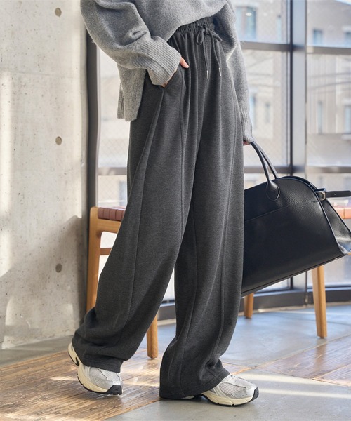 KOBE LETTUCE（コウベレタス）の「スウェット素材ワイドカーブパンツ（スウェットパンツ・レディース・アイボリー/ブラック/グレー/ネイビー/チャコール・M/M-Short/PM）」の12枚目の写真