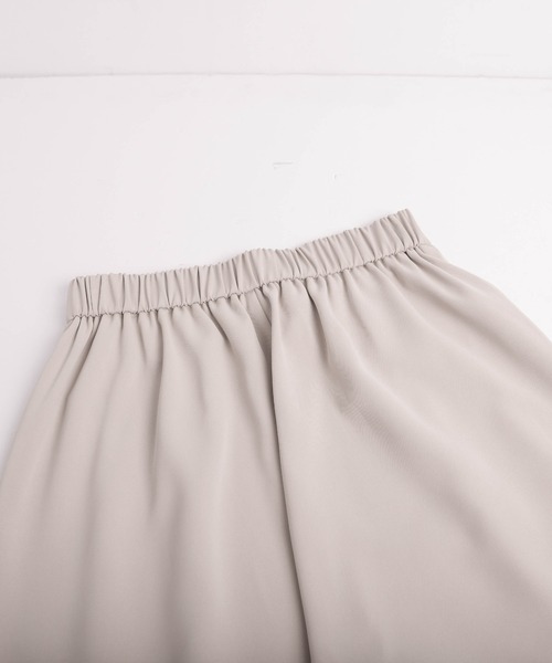 La-gemme(ラジェム)の「【日本製】タックワイドパンツ(その他パンツ・レディース・アイボリー/グレイッシュベージュ/ベージュ/ネイビー/ブラック・M/L)」の8枚目の写真