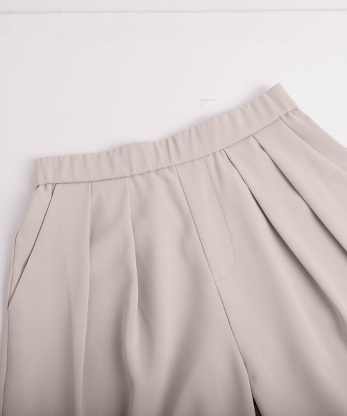 La-gemme(ラジェム)の「【日本製】タックワイドパンツ(その他パンツ・レディース・アイボリー/グレイッシュベージュ/ベージュ/ネイビー/ブラック・M/L)」の12枚目の写真