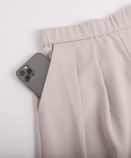 La-gemme(ラジェム)の「【日本製】タックワイドパンツ(その他パンツ・レディース・アイボリー/グレイッシュベージュ/ベージュ/ネイビー/ブラック・M/L)」の14枚目の写真