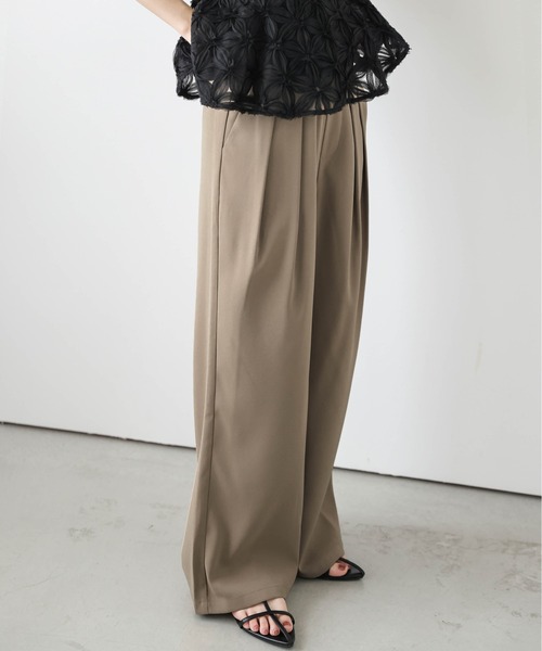 La-gemme(ラジェム)の「【日本製】タックワイドパンツ(その他パンツ・レディース・アイボリー/グレイッシュベージュ/ベージュ/ネイビー/ブラック・M/L)」の22枚目の写真