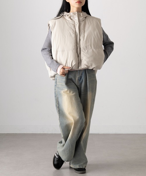 MAGASIN DE MODE Onjna(マガジンデモードオンジェナ )の「【MAGASIN DE MODE Onjna】マットタフタ ファイバーダウン フーディベスト フェイクダウン Y2K 韓国 XNN(ダウンベスト・レディース・ブラック/グレイッシュベージュ/ブラウン・FREE)」の7枚目の写真