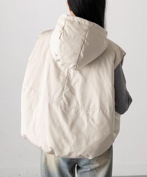 MAGASIN DE MODE Onjna(マガジンデモードオンジェナ )の「【MAGASIN DE MODE Onjna】マットタフタ ファイバーダウン フーディベスト フェイクダウン Y2K 韓国 XNN(ダウンベスト・レディース・ブラック/グレイッシュベージュ/ブラウン・FREE)」の6枚目の写真