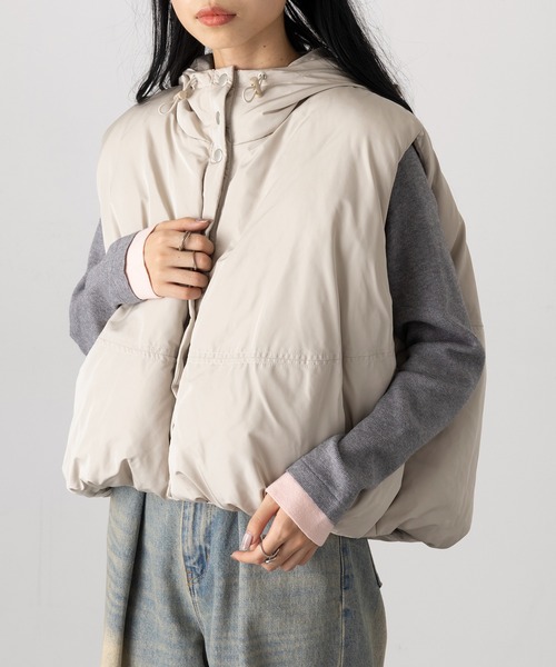 MAGASIN DE MODE Onjna(マガジンデモードオンジェナ )の「【MAGASIN DE MODE Onjna】マットタフタ ファイバーダウン フーディベスト フェイクダウン Y2K 韓国 XNN(ダウンベスト・レディース・ブラック/グレイッシュベージュ/ブラウン・FREE)」の4枚目の写真