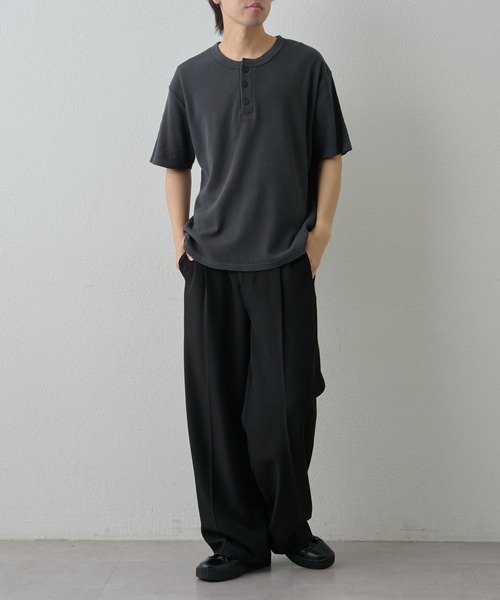 paradigm（パラダイム）の「【paradigm】ガス焼きワッフルヘンリーネックT（Tシャツ/カットソー・メンズ・ブラック/ダークグレー/ホワイト・MEDIUM/LARGE/X-LARGE）」の19枚目の写真