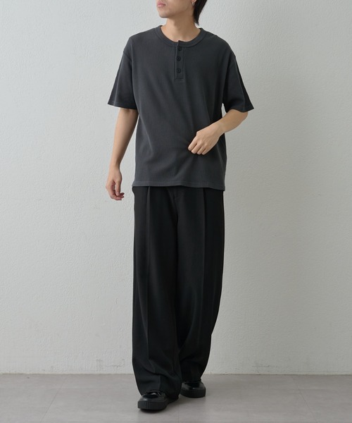 paradigm（パラダイム）の「【paradigm】ガス焼きワッフルヘンリーネックT（Tシャツ/カットソー・メンズ・ブラック/ダークグレー/ホワイト・MEDIUM/LARGE/X-LARGE）」の21枚目の写真